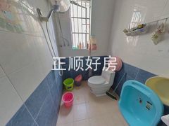 卫生间-1rM2ahAF-0.jpg