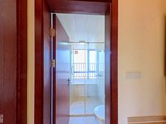 卫生间-84o1eyq8-0.jpg