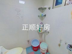 卫生间-vzJdHAEM-0.jpg