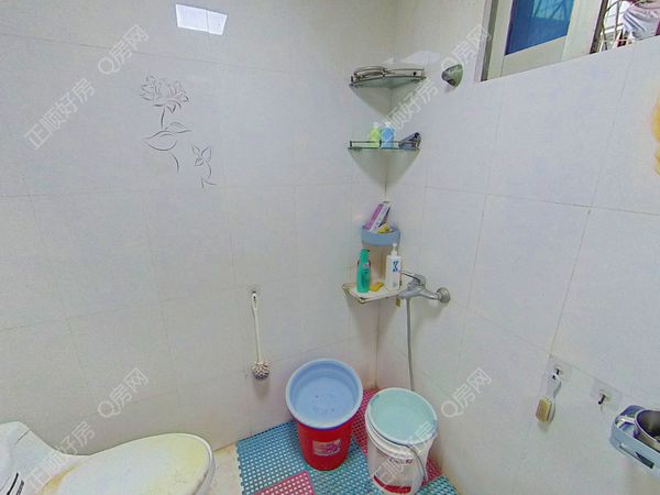 卫生间-vzJdHAEM-0.jpg