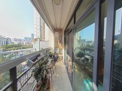 阳台-Auy3YWaJ-0.jpg