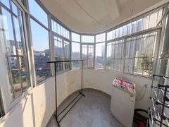 house_img