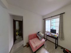 house_img