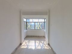 house_img