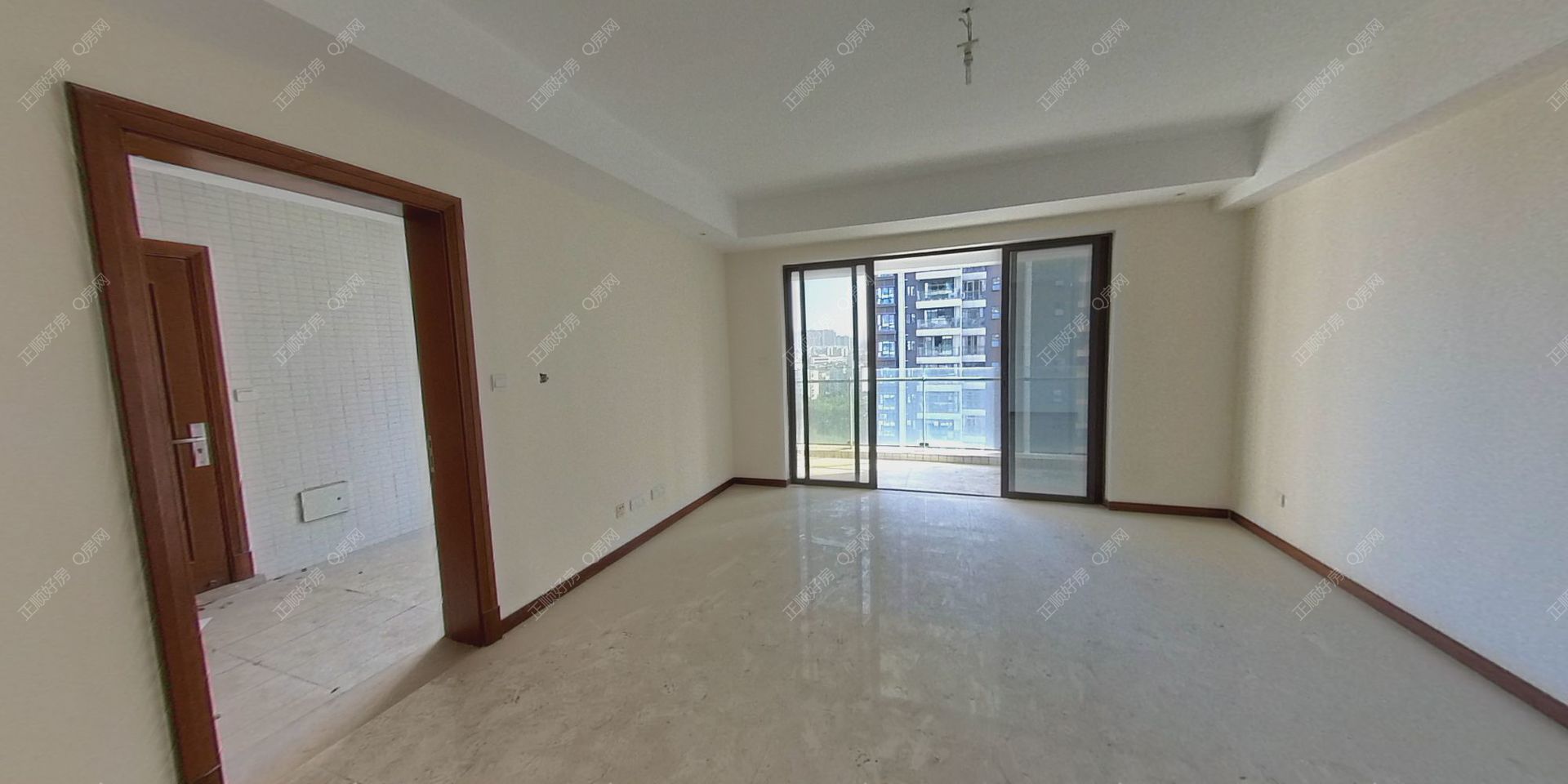 云顶澜山 4房2厅2卫 高档 168.73平