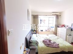 主卧
