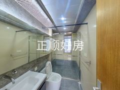 卫生间-5OcmLjAE-0.jpg