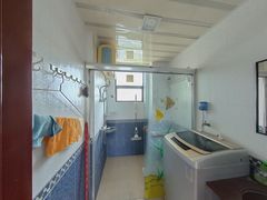 卫生间-5m8ZIWg7-0.jpg