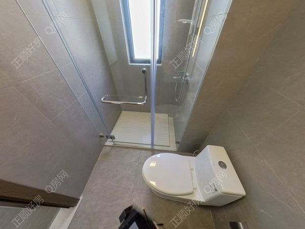 卫生间-H6tIHdNz-0.jpg