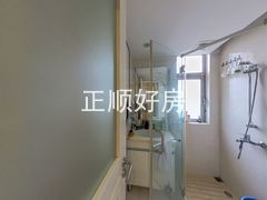 卫生间-IPY8OEC6-0.jpg