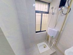 1号房卫生间