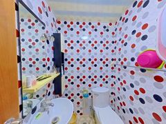 卫生间-SsizukSq-0.jpg