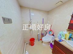 卫生间-UAgbGiIn-0.jpg