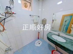 卫生间-a5zHzuhU-0.jpg