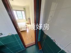 卫生间-smnkrrFo-0.jpg
