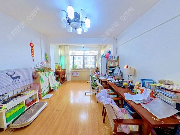 华丽花园3室2厅1卫在售房源图片