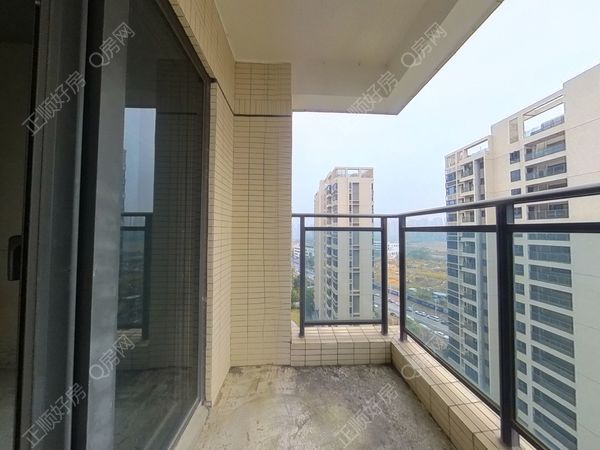 阳台-J2ts8Vsy-0.jpg