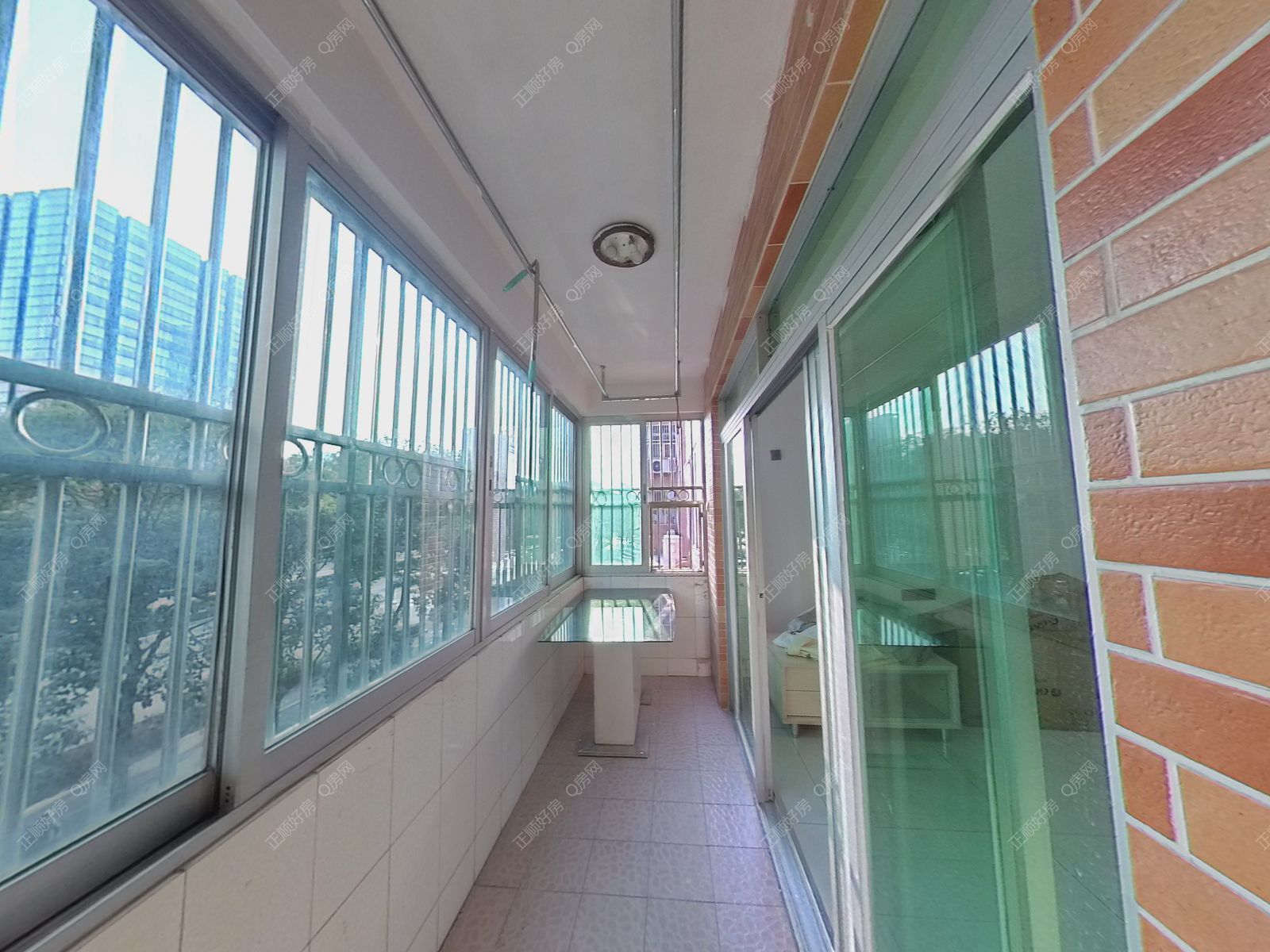 珠海宝地花园阳台照片_二中学区房，业主诚出租，学校2分钟路程, 装修保养好 