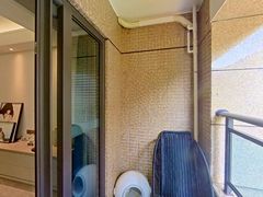 阳台-WSEcZeeM-0.jpg