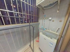 阳台-hbEIUigl-0.jpg