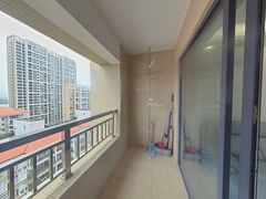 阳台-jz2iwcVK-0.jpg