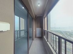阳台-qnChJDJA-0.jpg