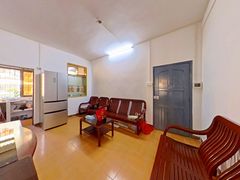 house_img
