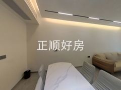 餐厅-wGSD5qiJ-0.jpg