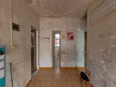 house_img
