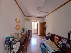 house_img