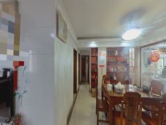 house_img