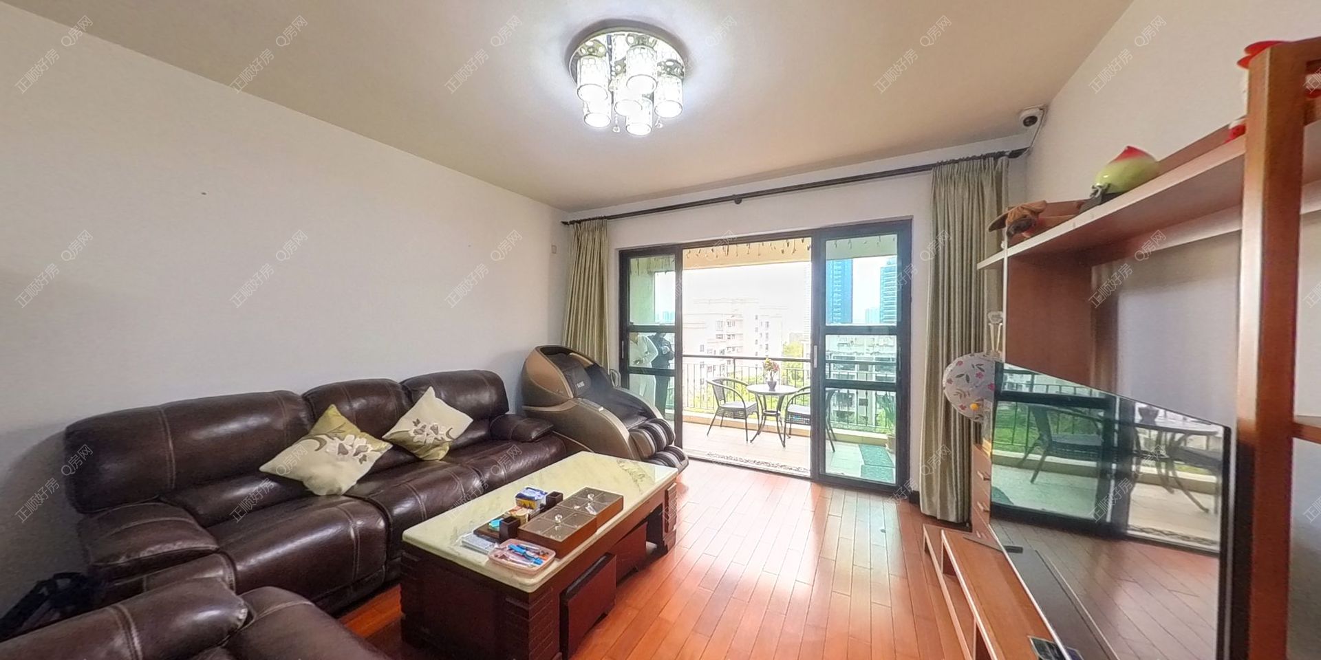 华发新城一期 4房2厅2卫 精装 143.51平