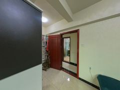 卧室-9z5c3MR6-0.jpg