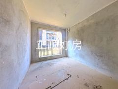 卧室-ODn6rhoc-0.jpg