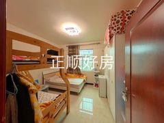卧室-qWavd7Lp-0.jpg