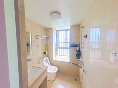 卫生间-03kedsDG-0.jpg