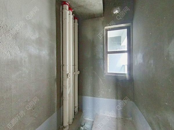 卫生间-0xJAkHTL-0.jpg
