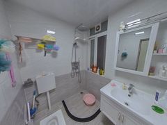 卫生间-1R2fn4TJ-0.jpg