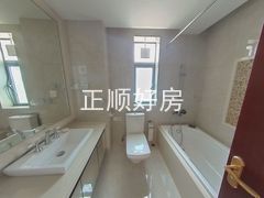 卫生间-1rblxDdK-0.jpg
