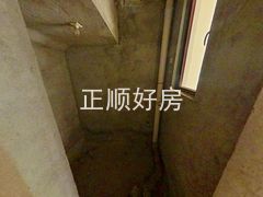 卫生间-2uGGIlwB-0.jpg