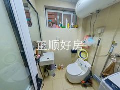 卫生间-9N0rlS1O-0.jpg