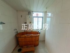 卫生间-HbGzNUsY-0.jpg