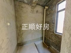 卫生间-LFq4sqHe-0.jpg