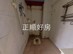 卫生间-LI0iO8U5-0.jpg
