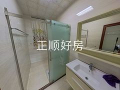 卫生间-LaYTZ5Td-0.jpg