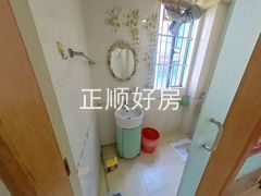 卫生间-XbabqcFd-0.jpg