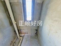 卫生间-dtIXpNQz-0.jpg