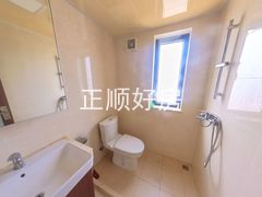 卫生间-hQ5zCl3p-0.jpg