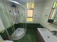 卫生间-ibmUGBJZ-0.jpg