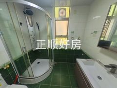 卫生间-ibmUGBJZ-0.jpg